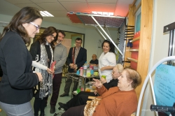 La vicepresidenta del Consell, Mònica Oltra, visita la Residència de Majors i la de Discapacitats La Llum