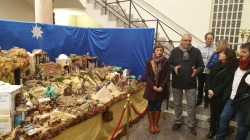 El Centro Cultural Enric Valor de Benifaió acoge hasta el 5 de enero un gran belén del vecino Jesús Sanz