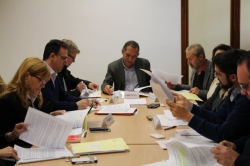 Ser familia monoparental puntuará más en la escolarización que tener cuatro hijos