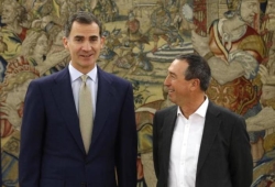 El Rey propondrá a Rajoy como candidato pero no descarta que éste ceda el paso a Pedro Sánchez
