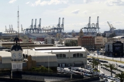 La Audiencia Nacional anula la multa a 11 entidades del Puerto de Valencia por pactar precios