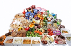 Los supermercados galos ya no pueden tirar comida