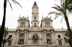 El Ayuntamiento de Valencia utiliza una fundación para enchufar a afines de Podemos y EU