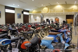 Carlet acoge una exposición de más de 100 motos clásicas y de competición