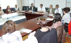 El “Foro La Ribera contra el Alzheimer” se reúne en el Hospital de Alzira para coordinar acciones de cara al Día Mundial de esta enfermedad