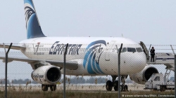 Un avión de EgyptAir se estrella frente a la isla griega de Kárpatos con 66 personas a bordo