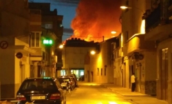 Un incendio forestal cerca las poblaciones de Bolbaite, Anna, Chella, Estubeny, Cotes y Sellent