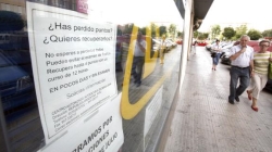La DGT suspende cautelarmente la adjudicación de los cursos del carné por puntos