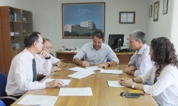 El Departamento de Salud de La Ribera y el Ayuntamiento de Corbera formalizan la construcción del futuro centro de salud