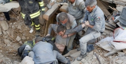Devastado el centro de Italia por un terremoto que deja al menos 19 muertos