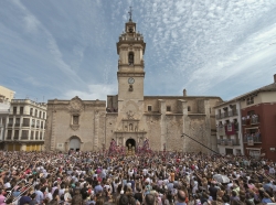 El mundo de la política y la cultura valenciana se vuelca con las Festes de la Mare de Déu de la Salut de Algemesí