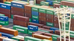 El déficit comercial baja un 34,5% hasta julio tras un nuevo récord exportador