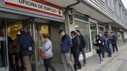 El paro sube en 44.685 personas en octubre, su menor repunte en este mes desde 2007