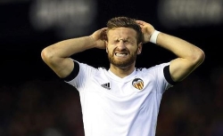 El Valencia sonroja su historia