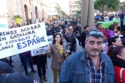 La línea de valenciano tendrá cinco horas de inglés frente a las dos de la de castellano