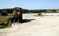 Vertido de gasóleo en la playa de El Perellonet