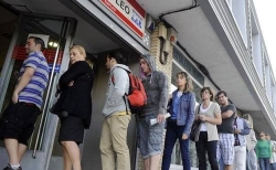 El paro sube en 46.400 personas en agosto con el fin del verano