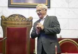 Ribó estrena el año con 13.000 euros en ayudas a entidades catalanistas