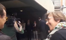 Dimite la editora de Informativos de TVE en Valencia por no poder emitir el vídeo de la portavoz de Rajoy