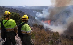 El incendio de Llutxent sigue sin control y arrasa ya 1.500 hectáreas