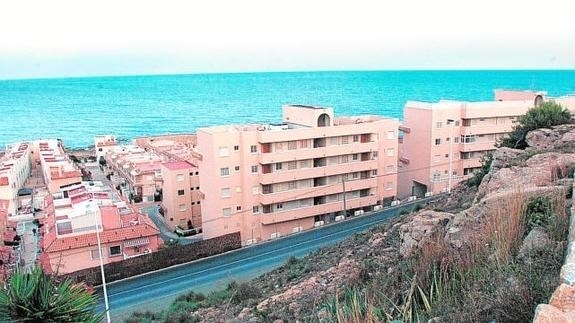 Hacienda amplía la batida de inspecciones de obras ilegales a otras 63 localidades