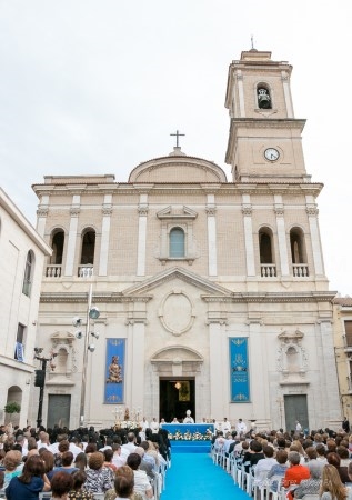Carlet celebra la coronació de santa Maria de Carlet