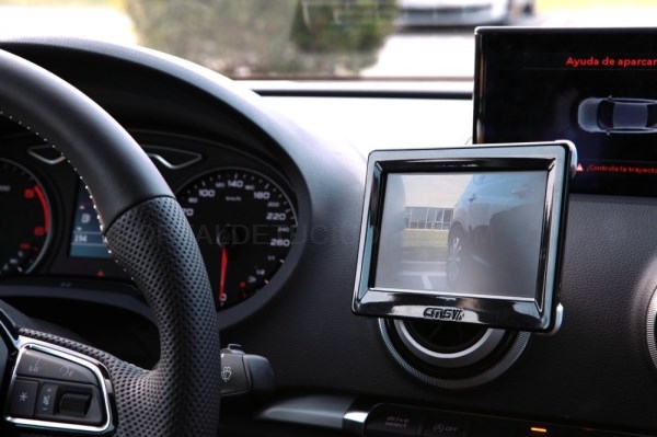 Una empresa española desarrolla un retrovisor electrónico sin ángulos muertos