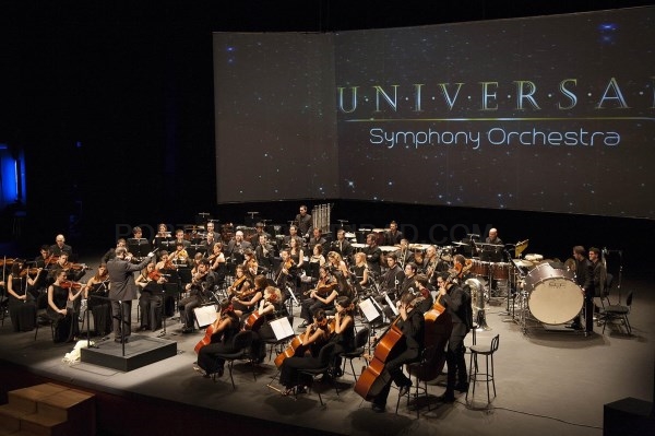 La Universal Symphony Orchestra abre sus ensayos para los vecinos de Alberic y ofrece descuentos para la actuación de Alicante