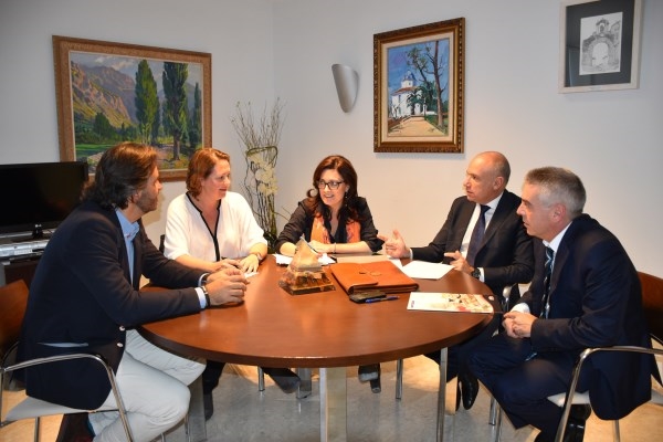 Coordinació amb ANITÍN i ACNUT en la realització d’ofertes de treball