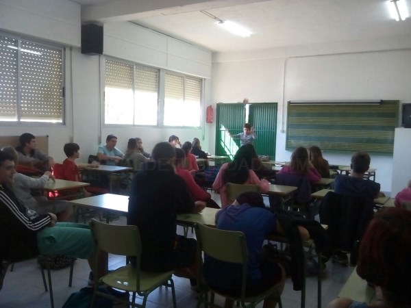 El Ayuntamiento de Benifaió organiza unos talleres de prevención de violencia de género dirigidos a los adolescentes