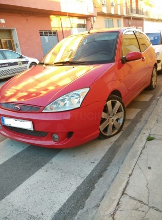 La Policía Local de Alberic detiene in fraganti a un vecino que pinchó las ruedas de más de 50 coches