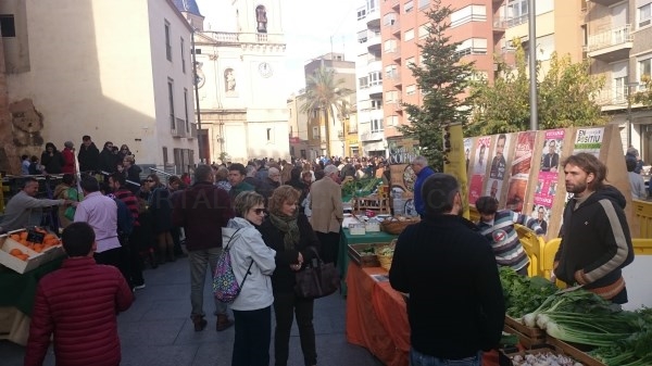 ÈXIT D’ASSISTÈNCIA AL MERCATD E LA TERRA DE BENIFAIÓ
