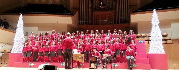EL CORO DEL CEIP SANT BERNAT VUELVE A GANAR EL PRIMER PREMIO EN EL XXXVII CERTAMEN DE VILLANCICOS POPULARES