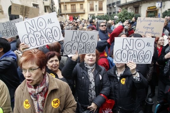 El Consell promete a los dependientes entre 44 y 126 euros más al mes para sus gastos