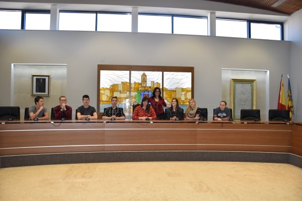 Estudiants americans visiten l'Ajuntament de Carlet