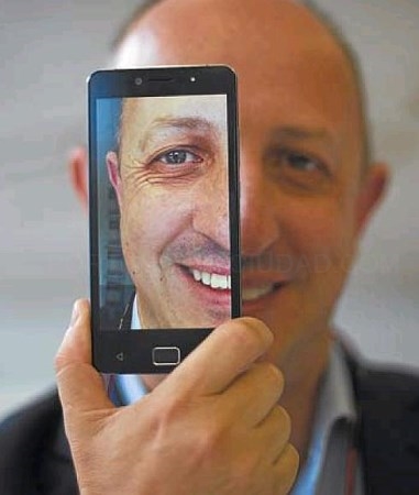La tecnología española lidera la telefonía de gama media