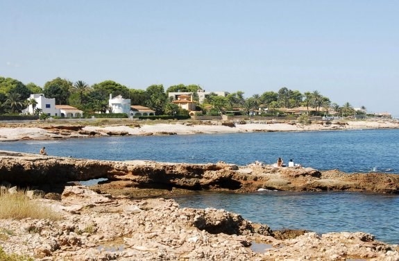 El precio de los chalés de les Rotes en Dénia baja un 28% por la entrada de producto de banco