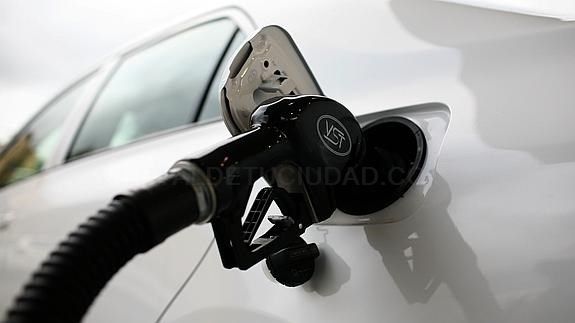 La economía española creció el 0,8% en el cuarto trimestre y el 3,2% en 2015