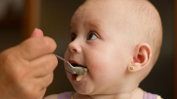 El Baby Led Weaning podría combatir la obesidad infantil