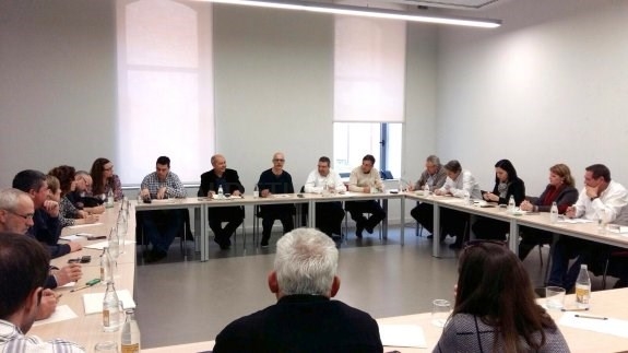 El Consell promete que en 2017 la factura del agua no incluirá el coste de las obras