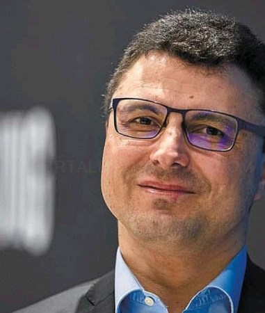 «El pago móvil lo tendrá más fácil que la compra online»