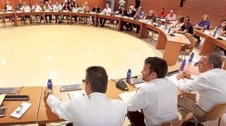 Marzà desoye a los padres y mantiene las recuperaciones antes de vacaciones