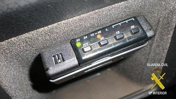 ¿Cuál es la multa por usar un detector de radares? ¿Y por un inhibidor?