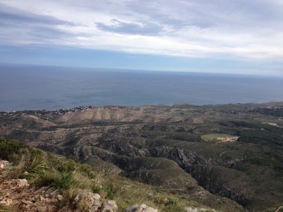 Policía, Protección Civil y ACIF se unen para evitar fuegos en el Montgó