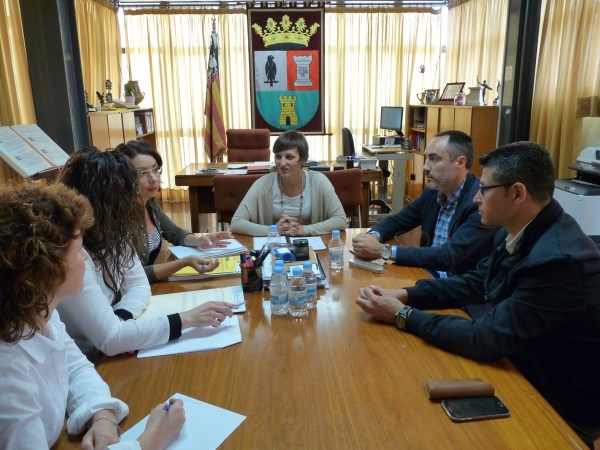 El Servef promoverá la coordinación entre los Ayuntamientos de Benifaió y Almussafes para la formación de los desempleados