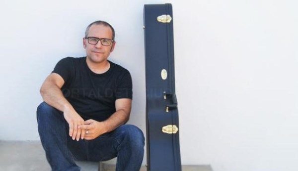 Alberic acoge un concierto de Bertomeu en homenaje a Estellés