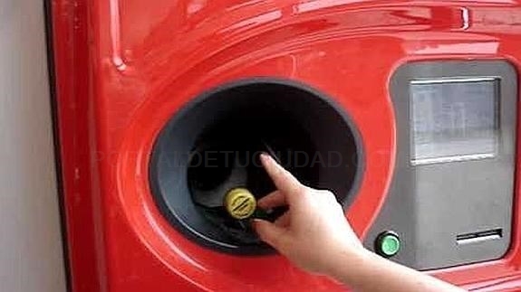 Los empresarios turísticos se oponen al sistema de reciclaje que paga 10 céntimos por envase al usuario