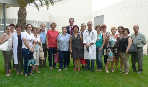 El “Foro La Ribera contra el Alzheimer” se reúne en el Hospital de Alzira para coordinar acciones de cara al Día Mundial de esta enfermedad