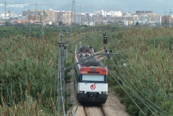 Dénia se planta ante el Gobierno y defiende que es «totalmente falso» que el tren sea inviable