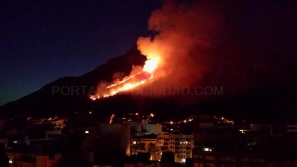 Declarado un incendio en Tavernes de la Valldigna